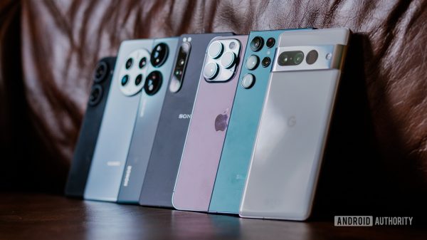 An image of all latest smartphones along with iPhone together 2023