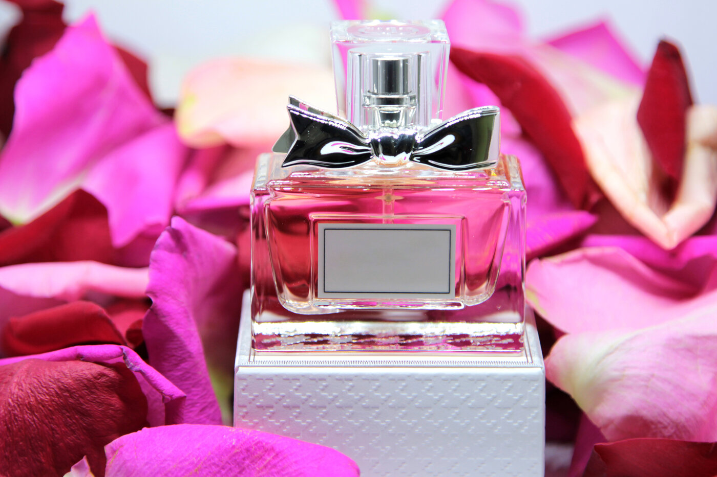 Perfume for women in Bangladesh