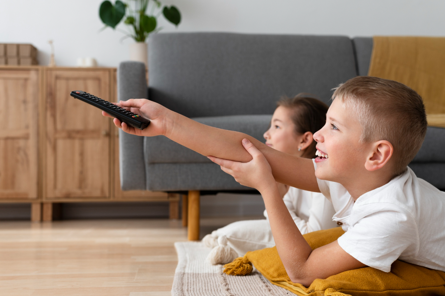 How to Use Smart TV Parental Controls – Keep Kids Safe Online (Bangladesh 2025)